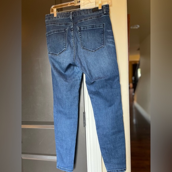 🔵🔵 [Blank NYC] Mid Rise Skinny Jean Size 10 - Picture 2 of 5